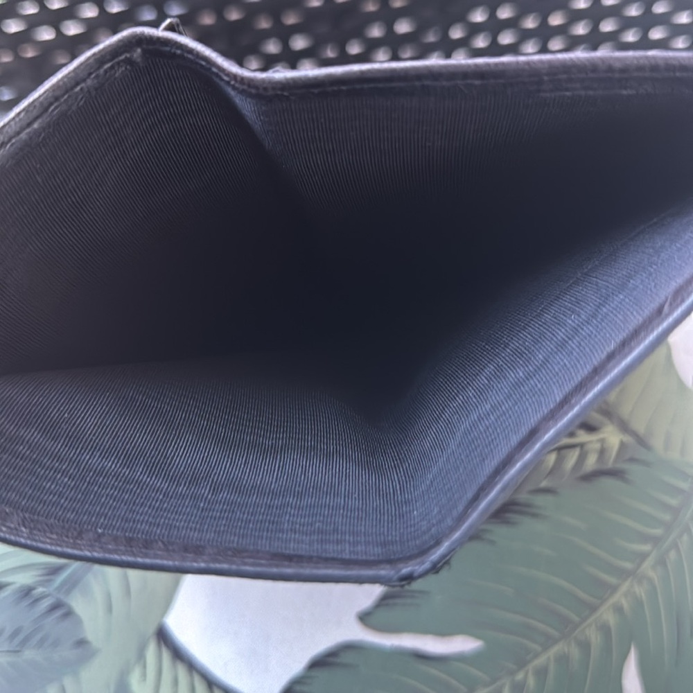 New Addition-❤️‍🔥Vintage Chanel Long Black Leather Wallet-Beautiful❤️‍🔥 - Picture 6 of 9